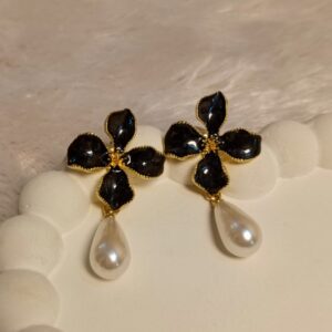 Black Floral Pearl Drop